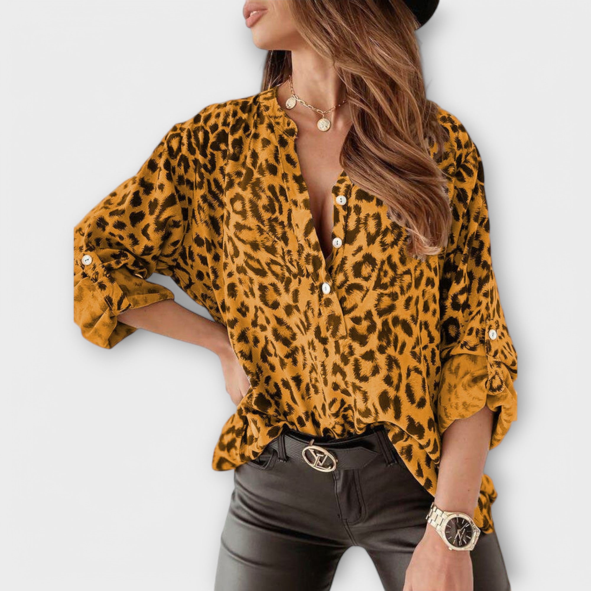 Modebluse med leopardmønster