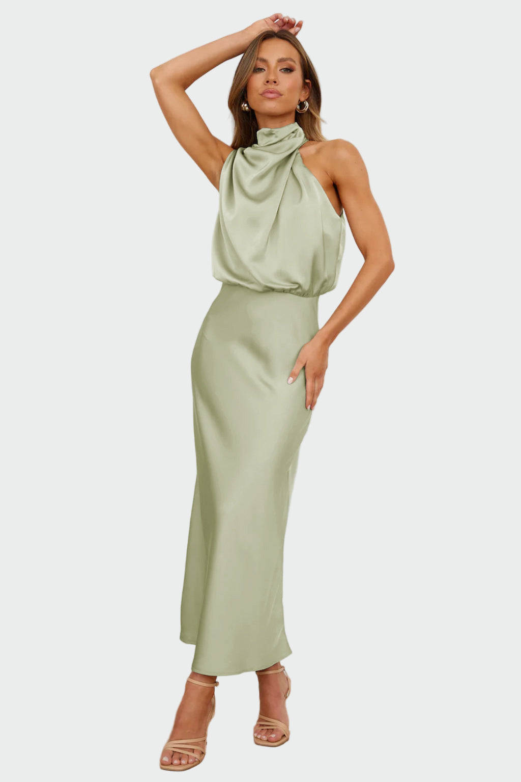 Elegant kjole med åben ryg