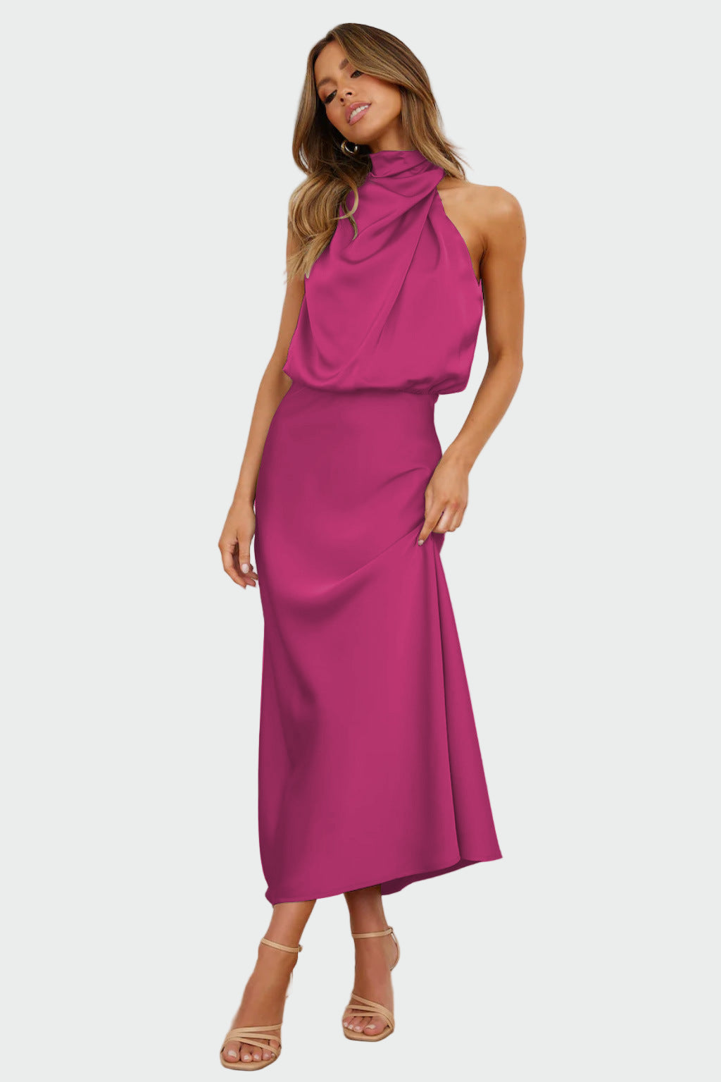 Elegant kjole med åben ryg