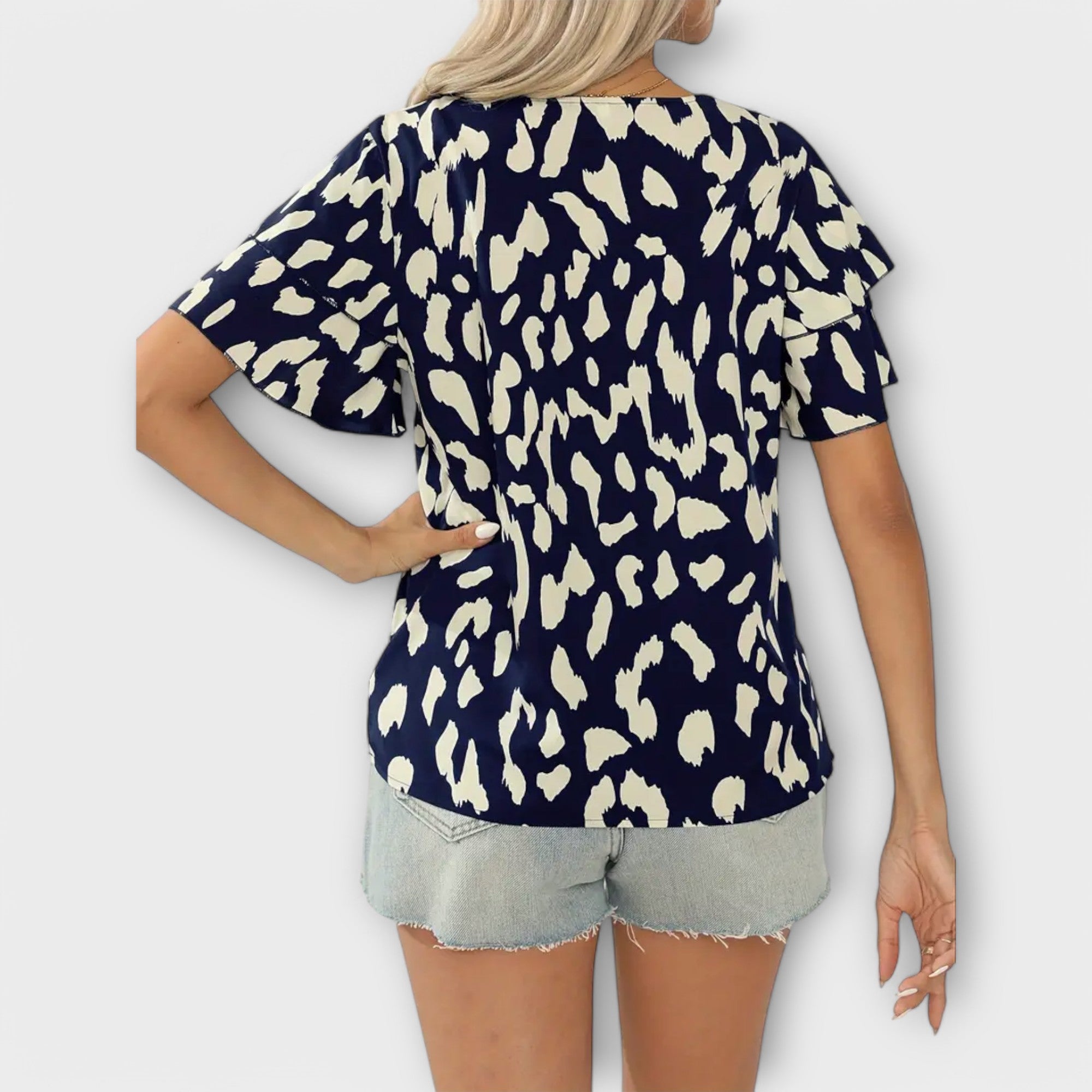 Evelyn - Læderlig bluse med rund hals