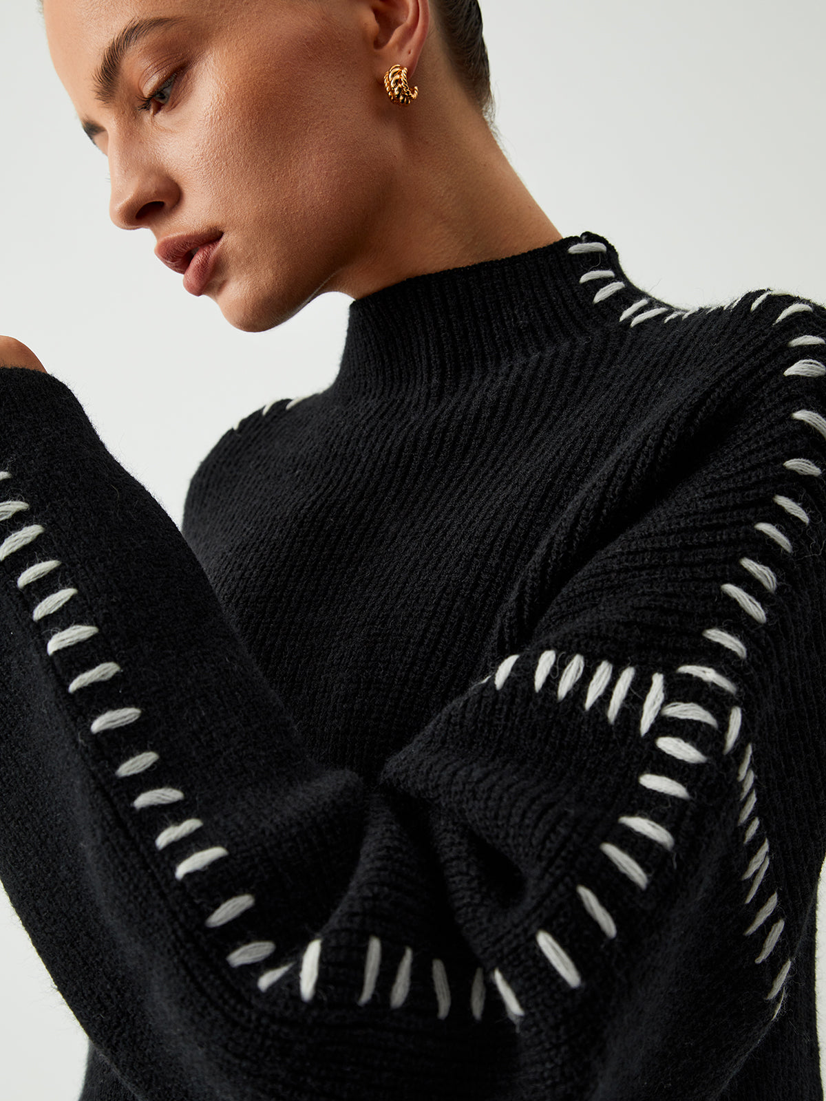Alma | Oversize-Dolcevita sweater med Piqué detaljer