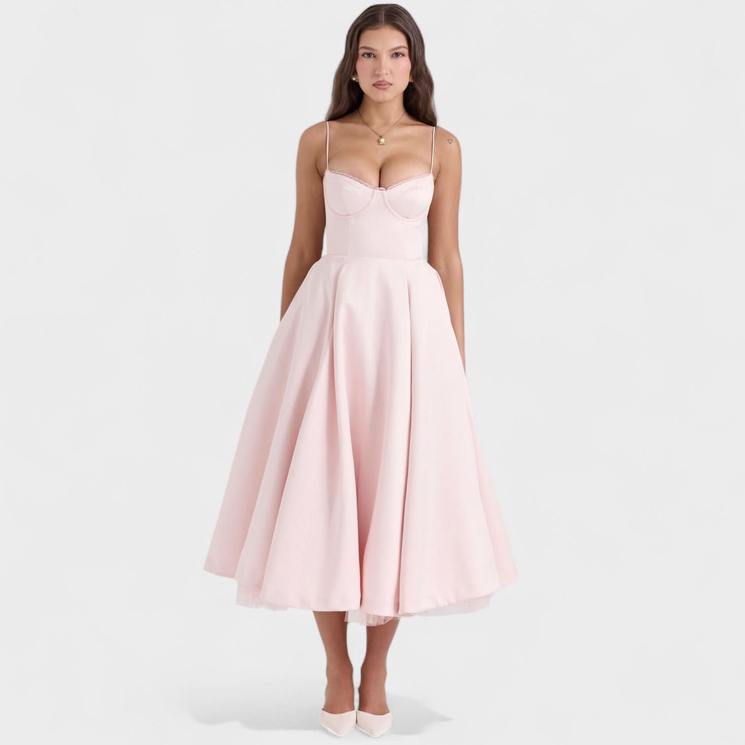 Clara Kjole – Retro Elegance
