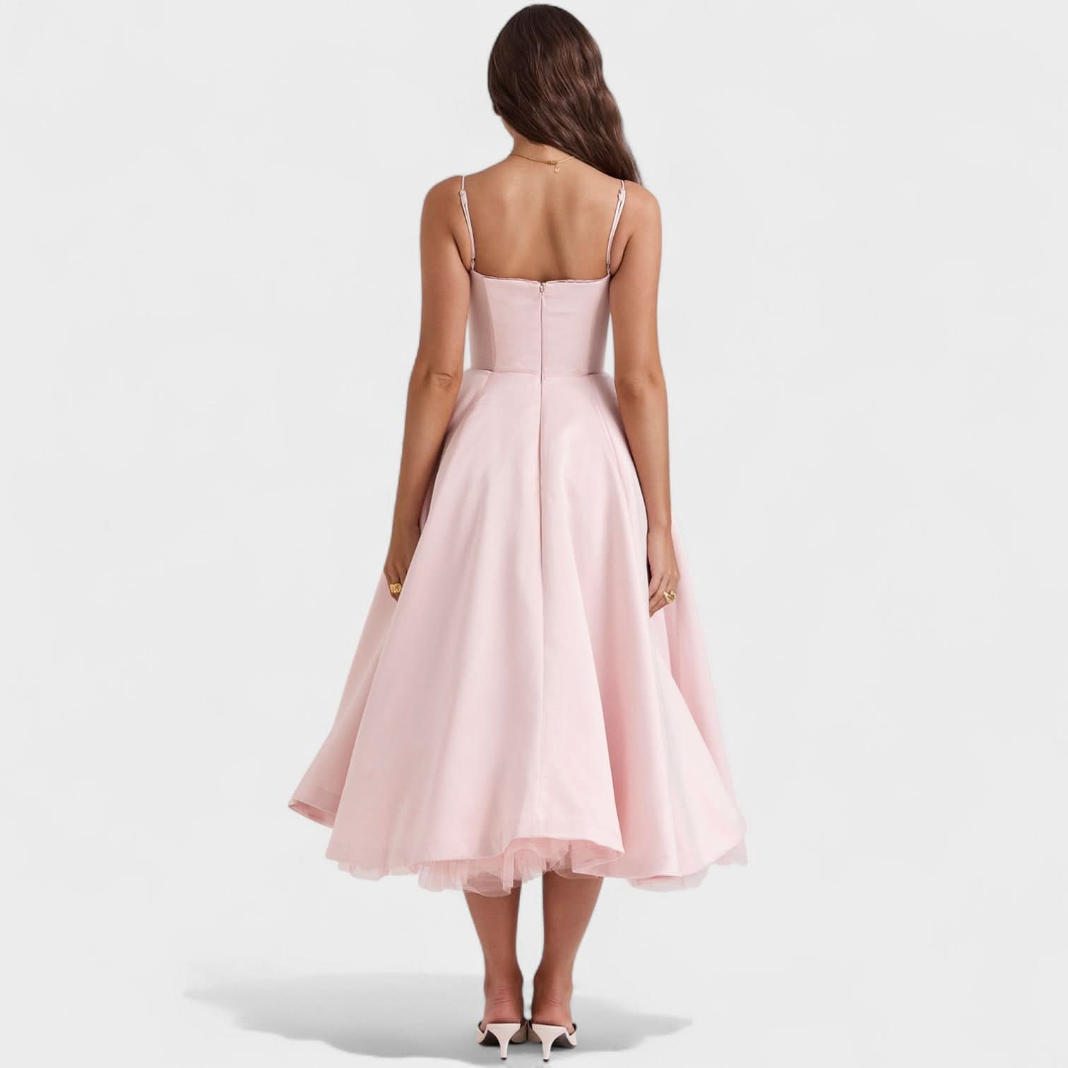 Clara Kjole – Retro Elegance